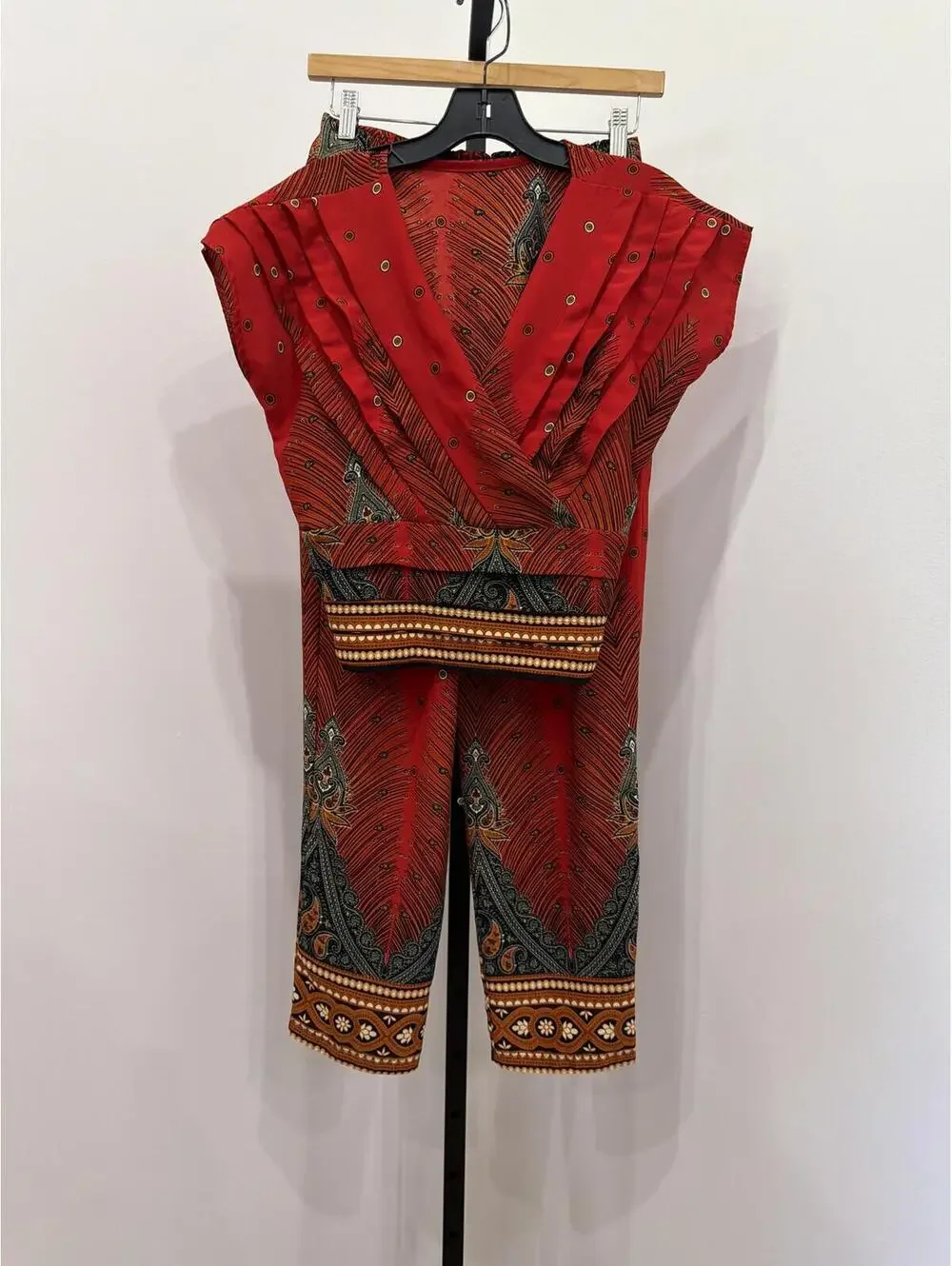 Red Printed Two-Piece Matching Set Top and Pants XS